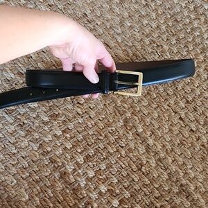 Roundtree & Yorke Black Genuine Cowhide Leather. Sz 38